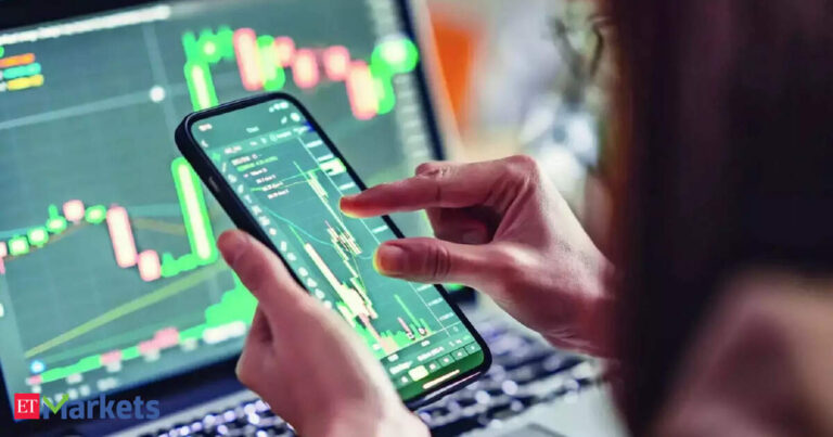 Indian Markets Plunge: Reliance and Tech Stocks Lead Losses Amid U.S. Fiscal Fears