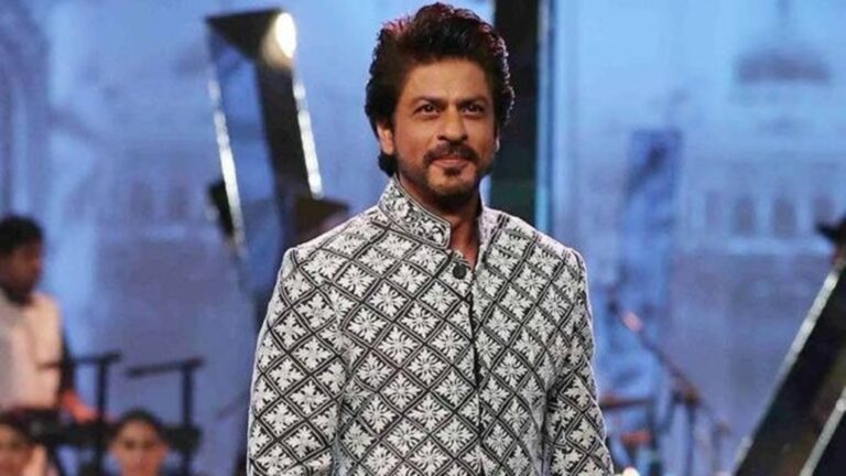 Recreate Shah Rukh Khan's Iconic Kurta Styles and Step into Bollywood Royalty Like a Star!