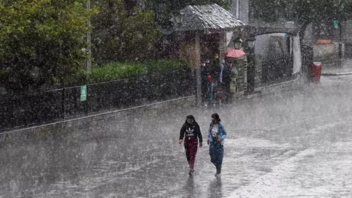 Severe Weather Hits North India: Rain and Storms Bring Relief but Cause Tragedy in UP