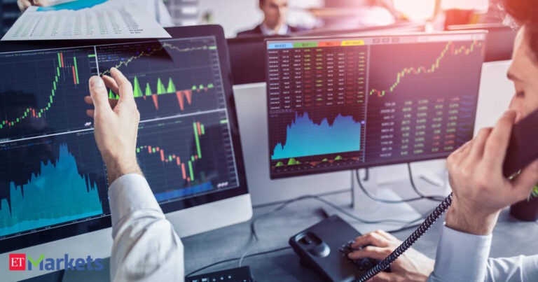 Nifty Bank Index Rises as ICICI and HDFC Banks Shine; Market Sees Mixed Performance Overall