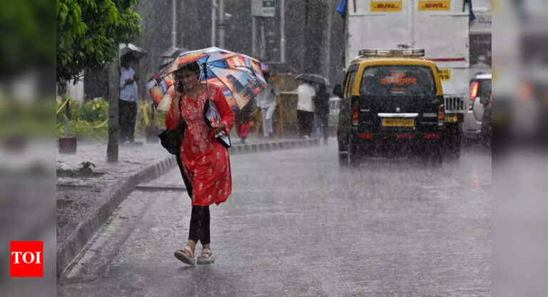 Severe Weather Alert: Mumbai, Thane Brace for Heavy Rain and Thunderstorms This Weekend!