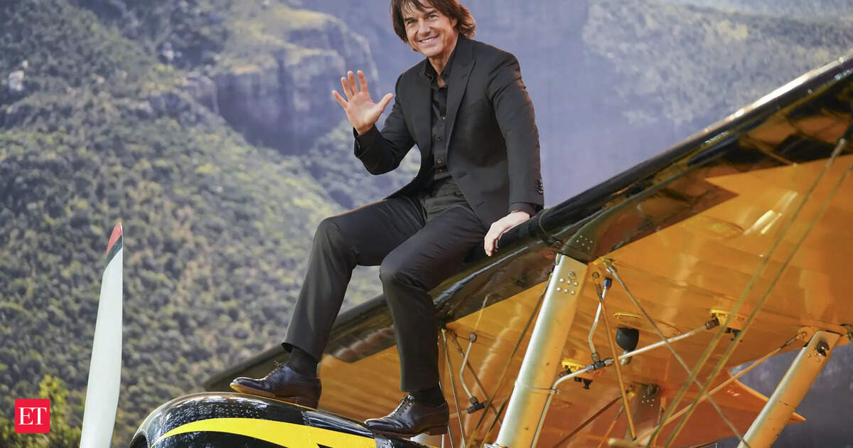 Tom Cruise Finally Receives Honorary Oscar 25 Years After First Nomination, Plus More Awards!