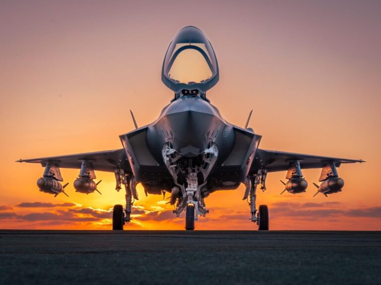 US Opens Doors for F-35 Sales to Middle Eastern Allies Amid F-47 Developments