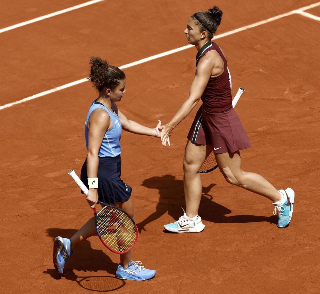 Sara Errani and Jasmine Paolini Eye Historic Roland Garros Title in Women's Doubles Showdown