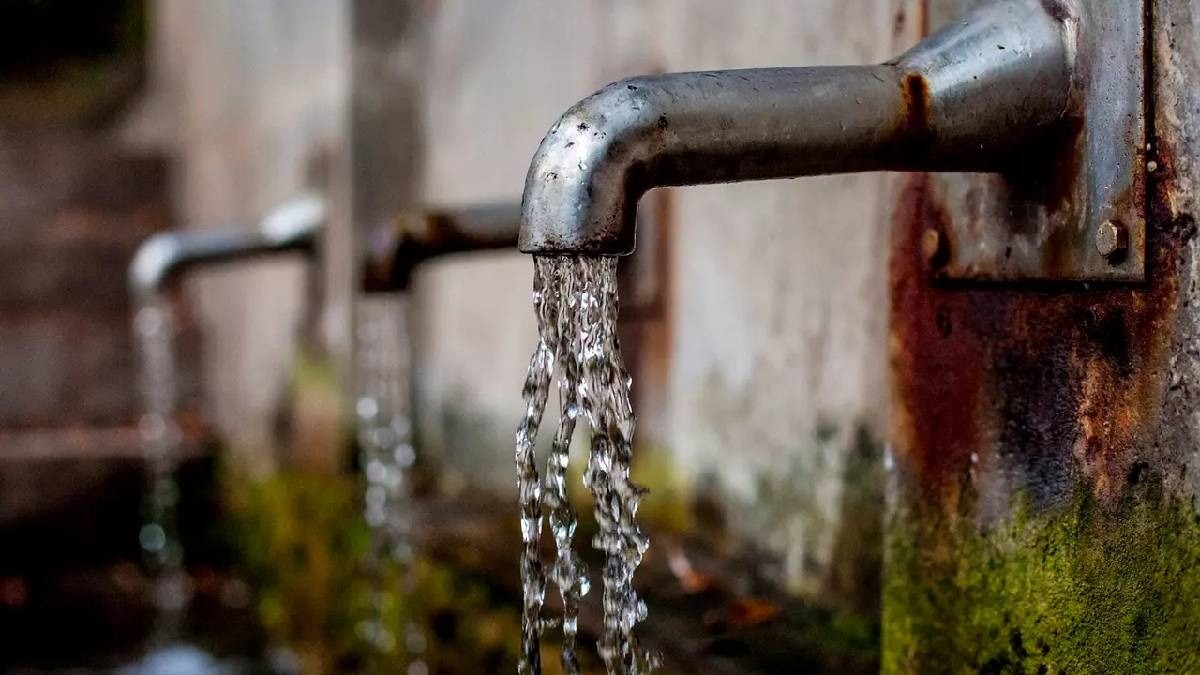 Severe Water Crisis in Delhi: Yamuna River Levels Plunge, Affecting Key Areas' Supply!